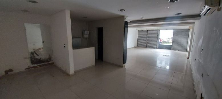 Foto 2 do(a) Edifício Inteiro false à venda em Montese, Fortaleza