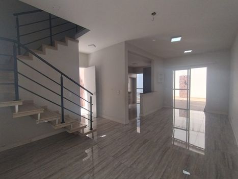 Foto 1 do(a) Casa em Condomínio de 2 quartos à venda em Portal do Santa Paula, Cotia