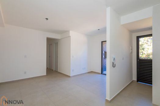 Foto 3 do(a) Apartamento de 3 quartos à venda em Santa Cândida, Curitiba