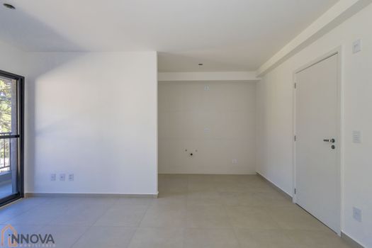 Foto 5 do(a) Apartamento de 3 quartos à venda em Santa Cândida, Curitiba