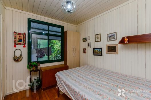 Foto 37 do(a) Casa de 5 quartos à venda em Ponta Grossa, Porto Alegre