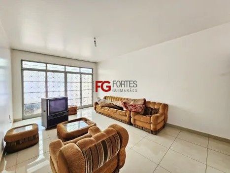 Foto 1 do(a) Casa de 3 quartos à venda em Vila Tibério, Ribeirão Preto