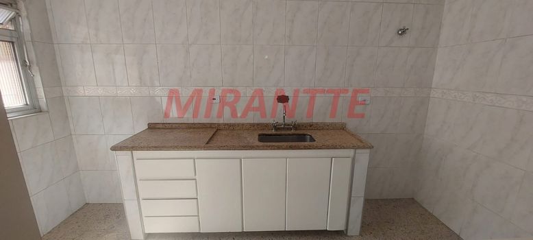 Foto 6 do(a) Casa de 3 quartos à venda em Vila Maria Alta, São Paulo