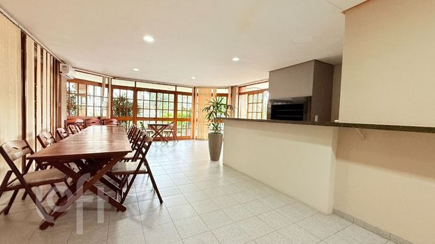 Foto 35 do(a) Apartamento de 2 quartos à venda em Petrópolis, Porto Alegre