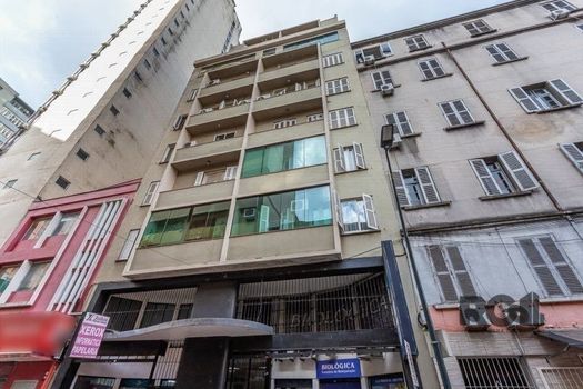 Foto 13 do(a) Flat de 1 quartos à venda em Centro Histórico, Porto Alegre