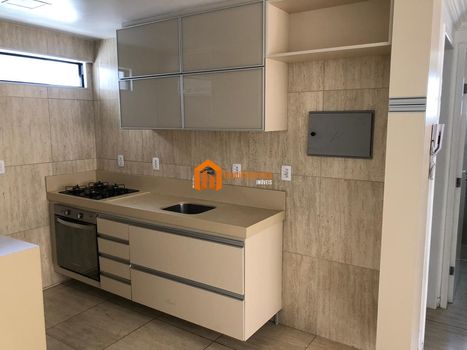 Foto 4 do(a) Apartamento de 2 quartos à venda em Meireles, Fortaleza