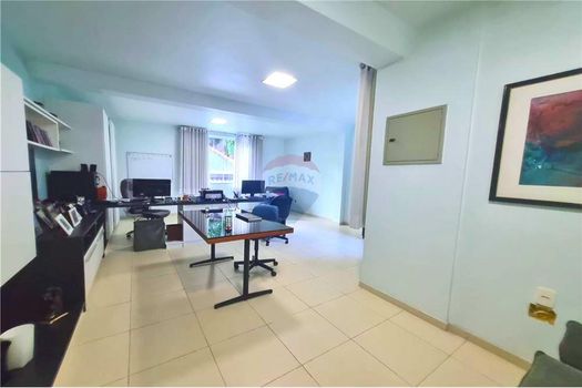 Foto 35 do(a) Casa de 6 quartos à venda em Jardim Guanabara, Rio de Janeiro