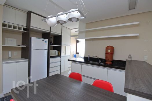 Foto 6 do(a) Apartamento de 2 quartos à venda em Teresópolis, Porto Alegre