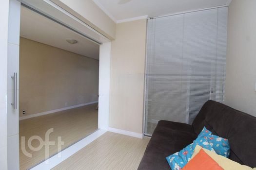 Foto 4 do(a) Apartamento de 2 quartos à venda em Teresópolis, Porto Alegre