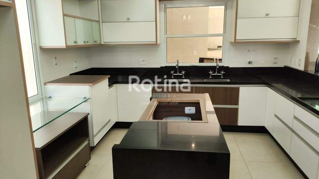 Foto 7 do(a) Casa em Condomínio de 4 quartos à venda em Morada da Colina, Uberlândia