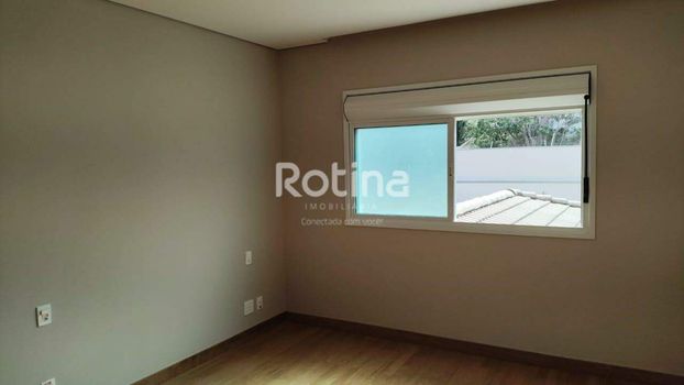 Foto 15 do(a) Casa em Condomínio de 4 quartos à venda em Morada da Colina, Uberlândia