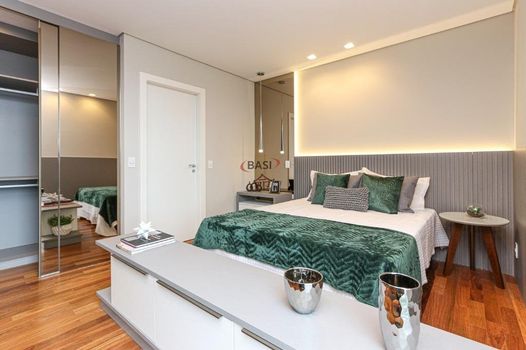Foto 4 do(a) Apartamento de 3 quartos à venda em Cabral, Curitiba
