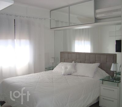 Foto 4 do(a) Apartamento de 2 quartos à venda em Vila Ipiranga, Porto Alegre
