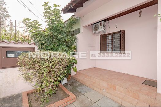 Foto 35 do(a) Casa de 4 quartos à venda em Passo da Areia, Porto Alegre