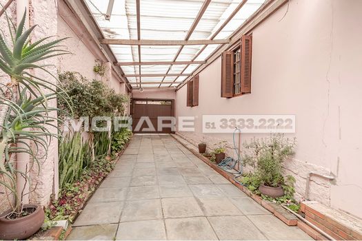 Foto 33 do(a) Casa de 4 quartos à venda em Passo da Areia, Porto Alegre