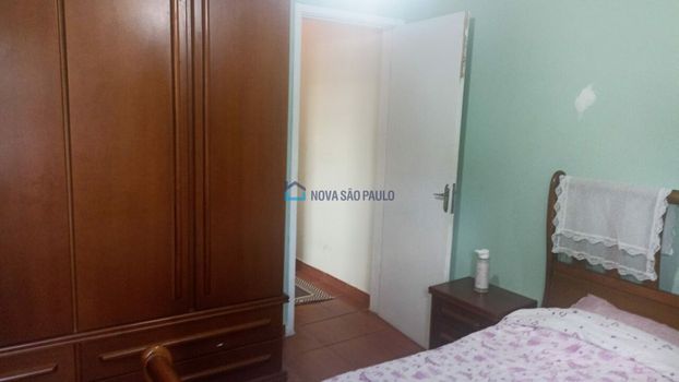Foto 4 do(a) Casa de 3 quartos à venda em Vila São Paulo, São Paulo