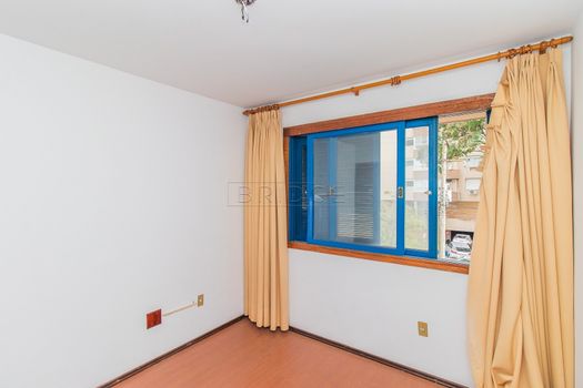 Foto 14 do(a) Apartamento de 3 quartos à venda em Chácara das Pedras, Porto Alegre