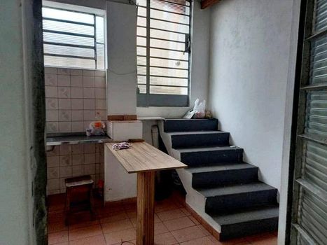 Foto 4 do(a) Casa de 2 quartos à venda em Vila Lemos, Campinas