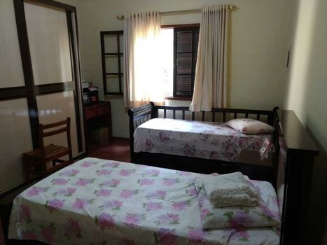 Foto 8 do(a) Casa de 4 quartos à venda em Jardim Três Marias, São Paulo