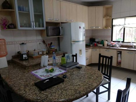 Foto 19 do(a) Casa de 4 quartos à venda em Jardim Três Marias, São Paulo