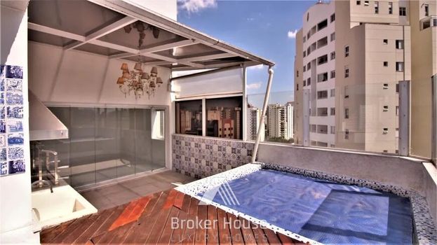 Foto 1 do(a) Cobertura de 3 quartos à venda em Vila Nova Conceição, São Paulo