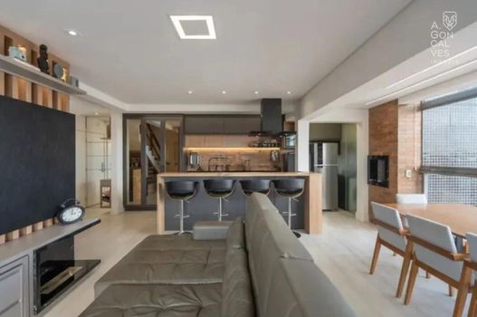 Foto 2 do(a) Cobertura de 3 quartos à venda em Centro, Curitiba