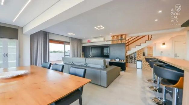 Foto 3 do(a) Cobertura de 3 quartos à venda em Centro, Curitiba