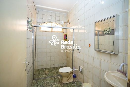 Foto 5 do(a) Casa de 5 quartos à venda em Guará II, Brasília