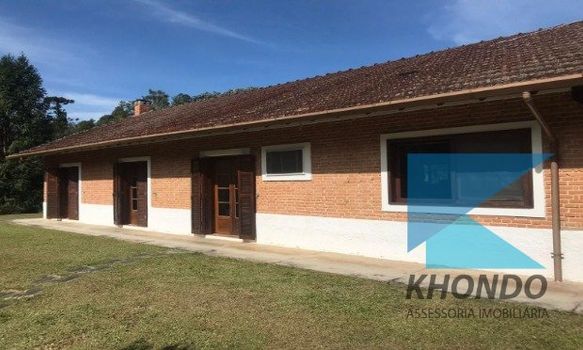 Foto 1 do(a) Fazenda / Sítio / Chácara de 5 quartos à venda em null, São Lourenço da Serra