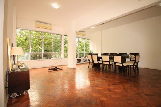 Foto 3 do(a) Apartamento de 5 quartos à venda em Leblon, Rio de Janeiro