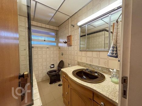 Foto 3 do(a) Apartamento de 4 quartos à venda em Auxiliadora, Porto Alegre