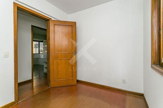 Foto 21 do(a) Cobertura de 4 quartos para alugar em Mont Serrat, Porto Alegre