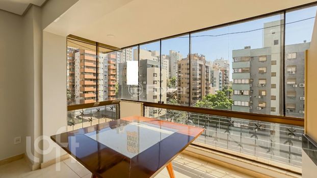 Foto 10 do(a) Apartamento de 3 quartos à venda em Mont Serrat, Porto Alegre