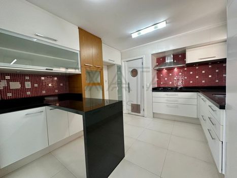 Foto 16 do(a) Flat de 4 quartos à venda em Jardim Vitória Régia, São Paulo
