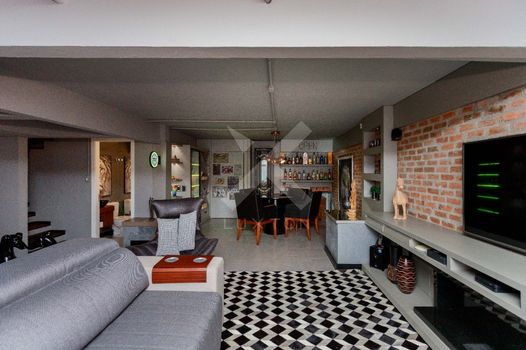 Foto 47 do(a) Casa em Condomínio de 4 quartos à venda em Três Figueiras, Porto Alegre