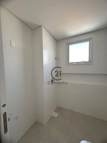 Foto 16 do(a) Cobertura de 2 quartos à venda em Balneário, Florianópolis