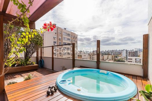 Foto 2 do(a) Cobertura de 3 quartos à venda em Jardim Botânico, Porto Alegre