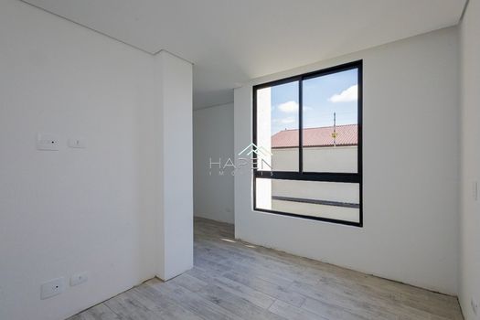 Foto 26 do(a) Casa em Condomínio de 3 quartos à venda em Santo Inácio, Curitiba
