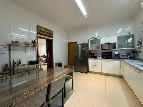 Foto 4 do(a) Casa em Condomínio de 4 quartos à venda em Condomínio Villa Buenos Aires, Ribeirão Preto