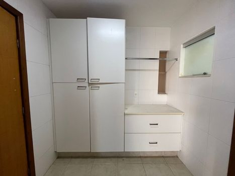Foto 10 do(a) Casa de 5 quartos para alugar em Setor de Mansões do Lago Norte, Brasília