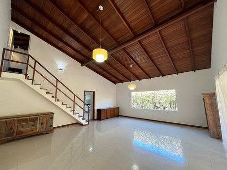 Foto 1 do(a) Casa de 5 quartos para alugar em Setor de Mansões do Lago Norte, Brasília