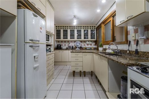 Foto 18 do(a) Apartamento de 3 quartos à venda em Petrópolis, Porto Alegre