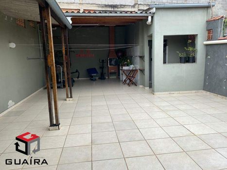 Foto 9 do(a) Casa de 3 quartos à venda em Jardim Guarará, Santo André