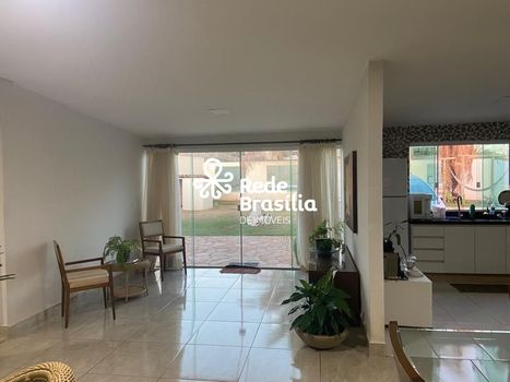 Foto 5 do(a) Casa de 3 quartos à venda em Setor Habitacional Jardim Botânico, Brasília