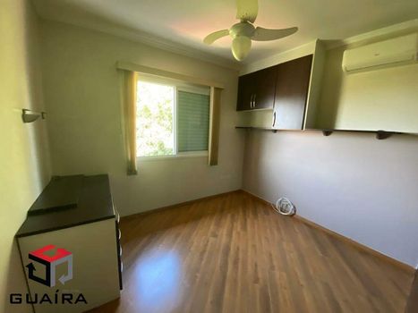 Foto 6 do(a) Casa de 4 quartos à venda em Cidade Vargas, São Paulo