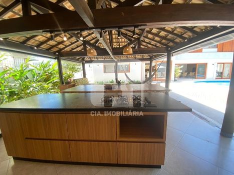 Foto 29 do(a) Casa em Condomínio de 4 quartos à venda em Rio Tavares, Florianópolis