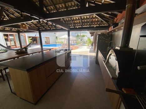 Foto 30 do(a) Casa em Condomínio de 4 quartos à venda em Rio Tavares, Florianópolis