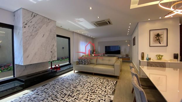 Foto 2 do(a) Casa de 4 quartos à venda em Jardim Florestal, Jundiaí