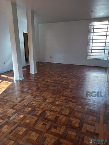 Foto 3 do(a) Flat de 4 quartos à venda em São João, Porto Alegre