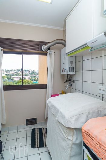 Foto 19 do(a) Apartamento de 3 quartos à venda em Teresópolis, Porto Alegre